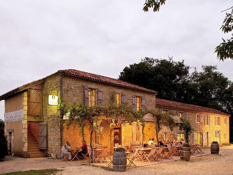 Logis L'Auberge De Larressingle Exterior foto